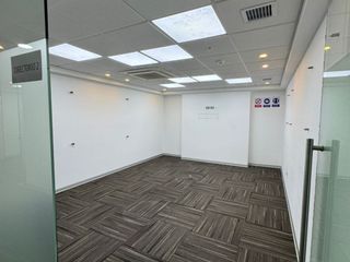 Foto 5 de Oficina Prime de 947 m² con Vista Al Golf Los Incas en Santiago de Surco