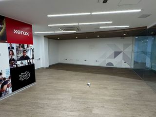 Foto 15 de Oficina Prime de 947 m² con Vista Al Golf Los Incas en Santiago de Surco