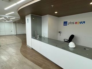 Foto 19 de Oficina Prime de 947 m² con Vista Al Golf Los Incas en Santiago de Surco