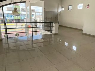 Foto 10 de Galpón con oficinas y amplio parqueadero
