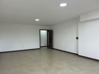 Foto 4 de Locales Comerciales Plaza Hogar