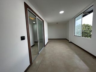 Foto 6 de Locales Comerciales Plaza Hogar