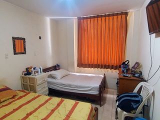 Foto 5 de AMPLIA CASA EN VENTA EN URBANIZACON MIRAFLORES  -  AV CAYETANO HEREDIA. - CASTILLA - PIURA