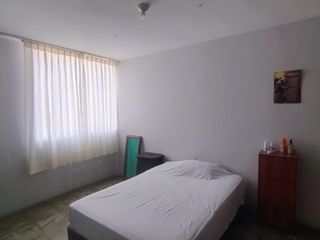 Foto 11 de AMPLIA CASA EN VENTA EN URBANIZACON MIRAFLORES  -  AV CAYETANO HEREDIA. - CASTILLA - PIURA