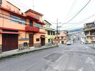 Foto 3 de CASA RENTERA EN VENTA, 608m2 EN CHIMBACALLE
