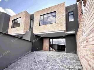 Foto 1 de Casas de Arriendo en las Pencas 3 dormitorios 2 garajes