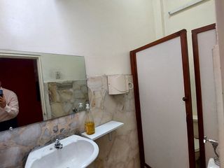 Foto 13 de Vendo propiedad comercial en Urdesa, 800m2 de terreno y 750m2 de construccion