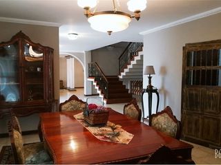 Foto 7 de 🏡 ¡En venta casa  en Los Ceibos! 🌳