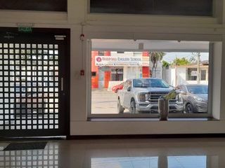 Foto 30 de ALQUILER DE PROPIEDAD COMERCIAL EN URDESA
