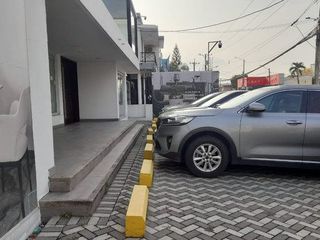 Foto 43 de ALQUILER DE PROPIEDAD COMERCIAL EN URDESA