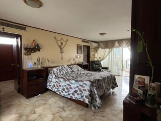 Foto 10 de venta de casa  en Lomas de Urdesa