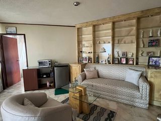 Foto 11 de venta de casa  en Lomas de Urdesa
