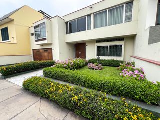 Foto 1 de VENTA CASA EN MANUEL AUGUSTO OLAECHEA – EL ROSEDAL – MIRAFLORES