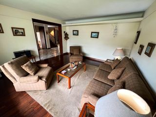 Foto 3 de VENTA CASA EN MANUEL AUGUSTO OLAECHEA – EL ROSEDAL – MIRAFLORES