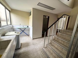 Foto 22 de VENTA CASA EN MANUEL AUGUSTO OLAECHEA – EL ROSEDAL – MIRAFLORES