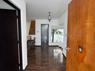 Foto 4 de Alquiler de Casa Residencial en El Corazón de San Isidro
