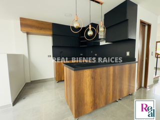 Foto 1 de ARRIENDO CASA MEDIANERA EN UNIDAD ABIERTA EN LA CEJA, ANTIOQUIA