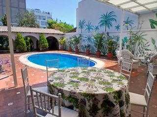 Foto 2 de Preciosa casa estilo mediterráneo en venta totalmente remodelada