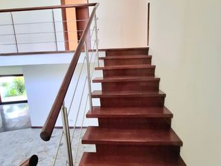Foto 11 de Venta de Hermosa Casa en Surco
