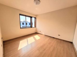 Foto 17 de Venta de Hermosa Casa en Surco