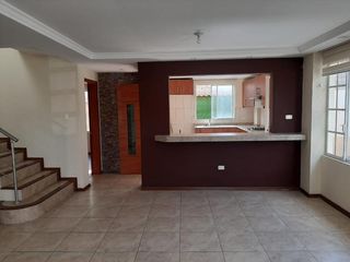 Foto 5 de CASA EN VENTA CONJUNTO OASIS DE LA HACIENDA, SANGOLQUI