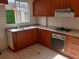 Foto 3 de CASA EN VENTA CONJUNTO OASIS DE LA HACIENDA, SANGOLQUI