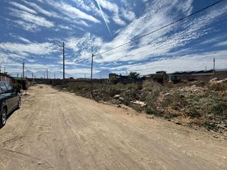 Foto 4 de Se Vende Amplio Terreno A Media Cuadra De Av. San Fernando - Socabaya