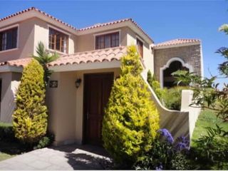 Foto 1 de ¡VENDO CASA de lujo en la Campiña de CAYMA! - 1,199,00 negociable