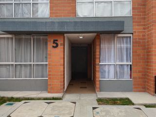 Foto 2 de APARTAMENTO CONJUNTO PISTACHO OBRA GRIS