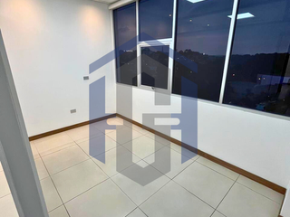 Foto 10 de Consultorio en venta - Torre Medica XIMA, Av. Francisco Boloña, Guayaquil, Ecuador