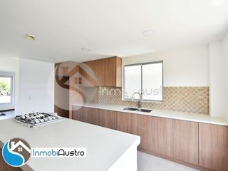 Foto 4 de Challuabamba, Venta de Hermosa Casa Moderna ¡POR ESTRENAR!