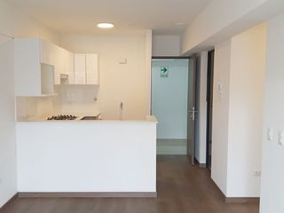 Foto 2 de Vendo Departamento 2 dormitorios Lince limite con San Isidro Cerca a Wong