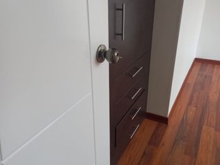 Foto 20 de Conocoto casa de arriendo amplio jardín, dos parqueaderos excelente ubicación $460 incluida alícuota