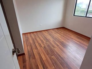 Foto 22 de Conocoto casa de arriendo amplio jardín, dos parqueaderos excelente ubicación $460 incluida alícuota