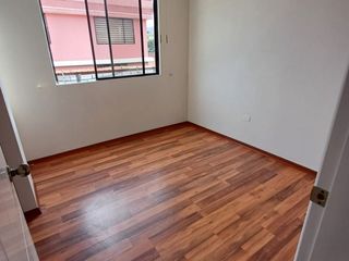 Foto 24 de Conocoto casa de arriendo amplio jardín, dos parqueaderos excelente ubicación $460 incluida alícuota