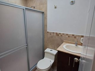 Foto 26 de Conocoto casa de arriendo amplio jardín, dos parqueaderos excelente ubicación $460 incluida alícuota