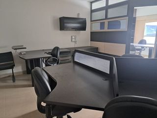 Foto 5 de OFICINA EN VENTA, C. EMPRESARIAL COLON, GUAYAQUIL.