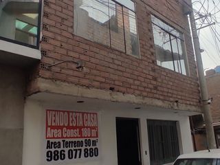 Foto 1 de REMATO CASA DE 3 PISOS