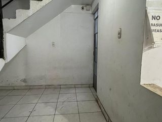 Foto 11 de REMATO CASA DE 3 PISOS