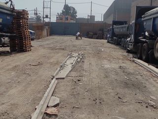Foto 5 de TERRENO-ESQUINA 1,427m2 - LOS CIRUELOS - S.J.L.