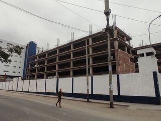 Foto 18 de TERRENO-ESQUINA 1,427m2 - LOS CIRUELOS - S.J.L.