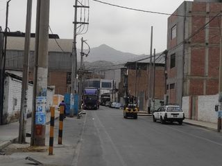 Foto 20 de TERRENO-ESQUINA 1,427m2 - LOS CIRUELOS - S.J.L.