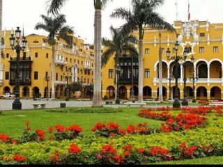 Foto 2 de Lindo departamento con excelente vista ala plaza mayor de lima en edificio Pizarro