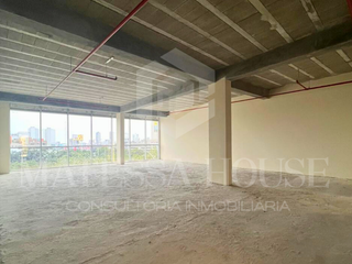 Foto 3 de SE VENDE EXCELENTE OFICINA EN GRIS, VISTA A LA CALLE, ZONA CENTRICA, SAN ISIDRO