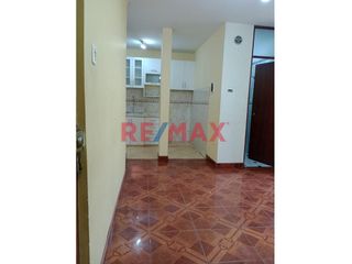 Foto 3 de Venta De Departamento En SAN MARTIN DE PORRES