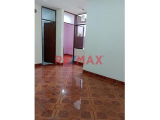 Foto 2 de Venta De Departamento En SAN MARTIN DE PORRES