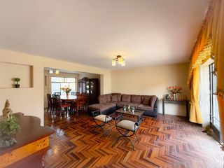 Foto 4 de VENTA DPTO 2DO PISO 4 DORMITORIOS 127M2 VMT - $94,000