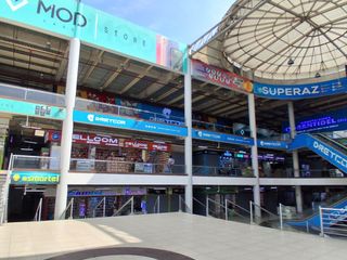 Foto 1 de Oportunidad de Inversión: 2 tiendas en Venta en Malvinas Plaza
