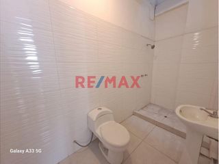 Foto 10 de Venta De Casa De 4 Pisos En Comas