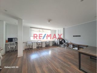 Foto 9 de Venta De Casa De 4 Pisos En Comas